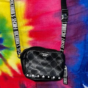 Victoria’s Secret Fanny pack open to offers